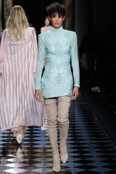 Look 13